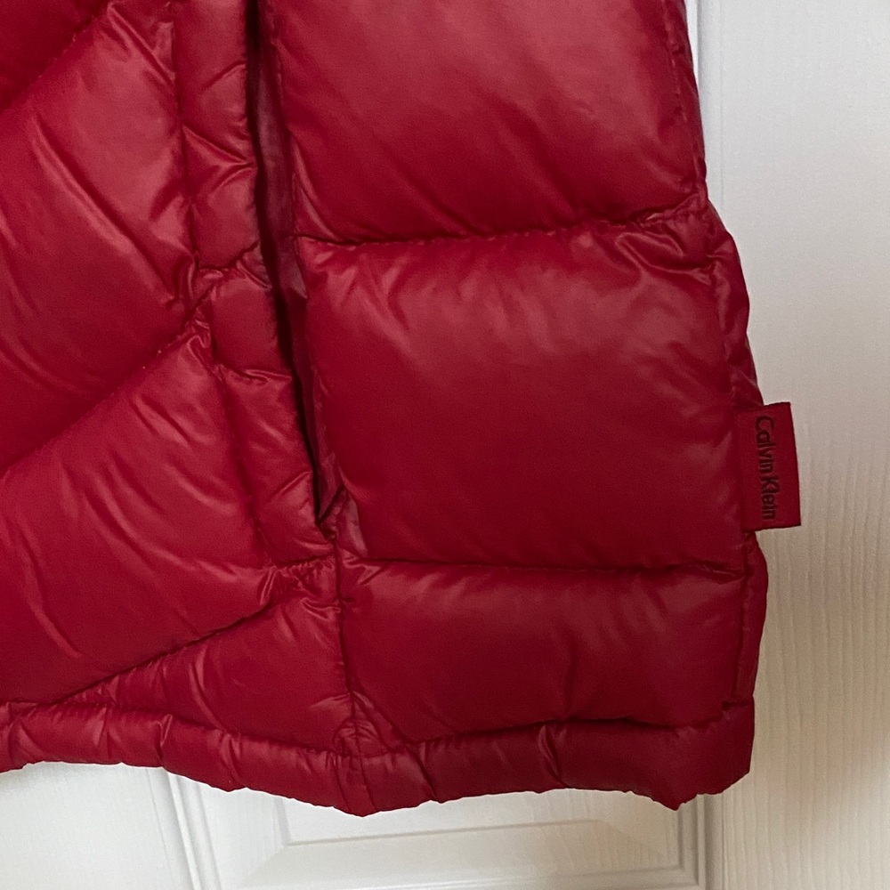 Calvin Klein Red Puffer Jacket - Picture 5 of 6